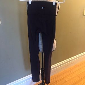 LuLu Lemon full length leggings.